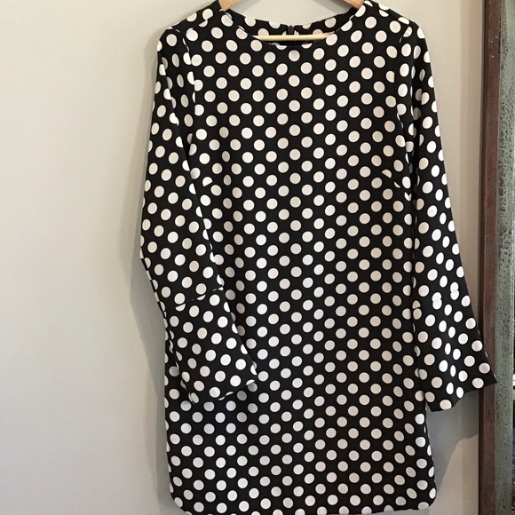 H&M Dresses & Skirts - 🎀 Polka Dot Dress With Bell Sleeves